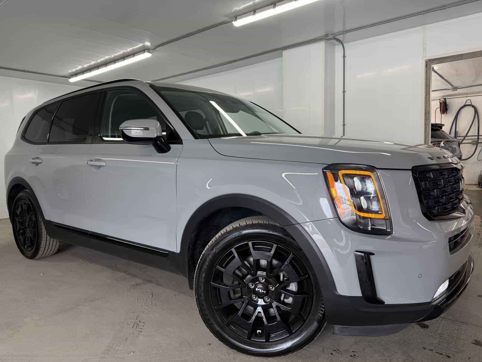 2022 Kia Telluride NIGHTSKY - Image 1
