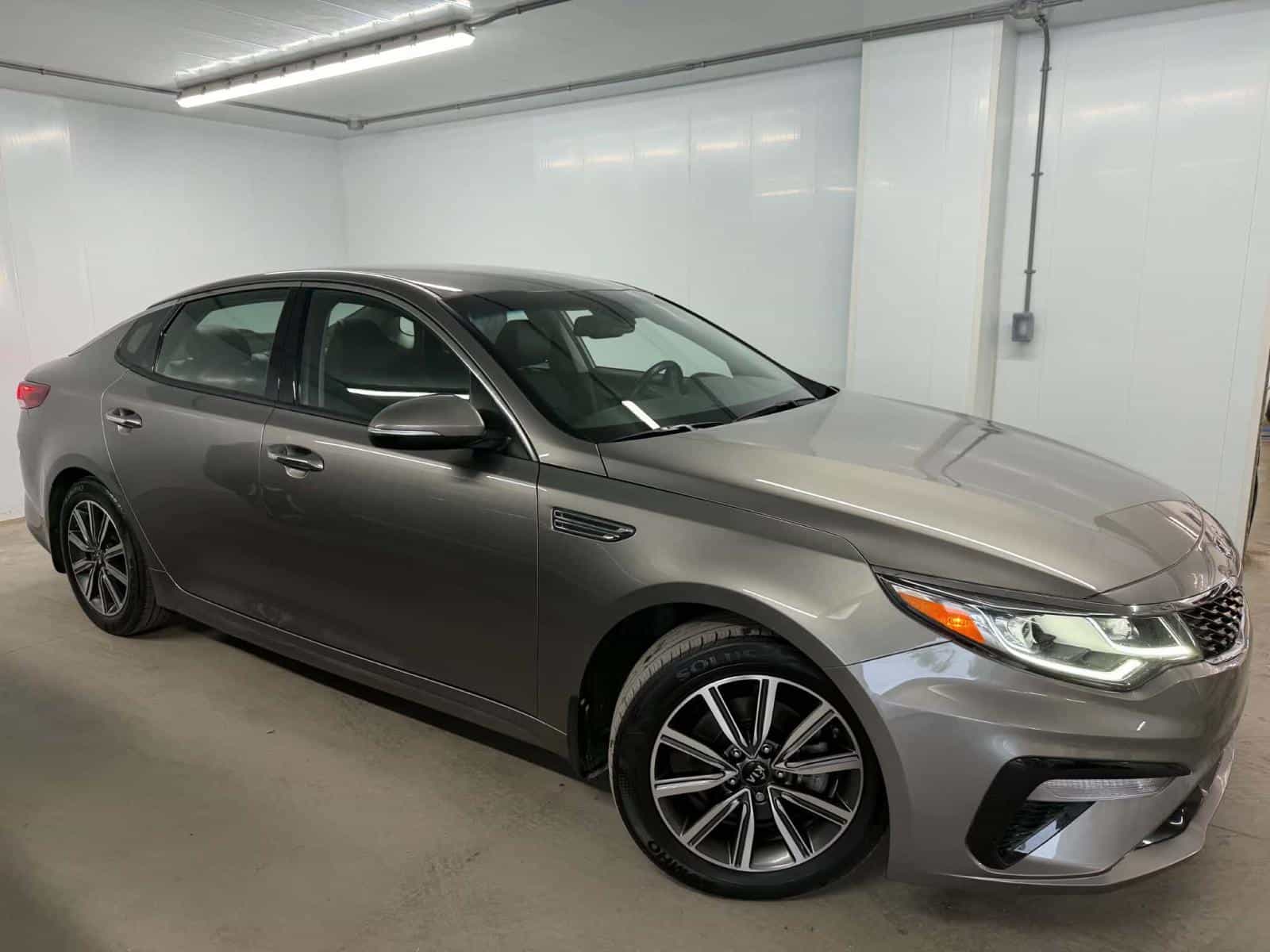 2019 Kia Optima EX - Image 1