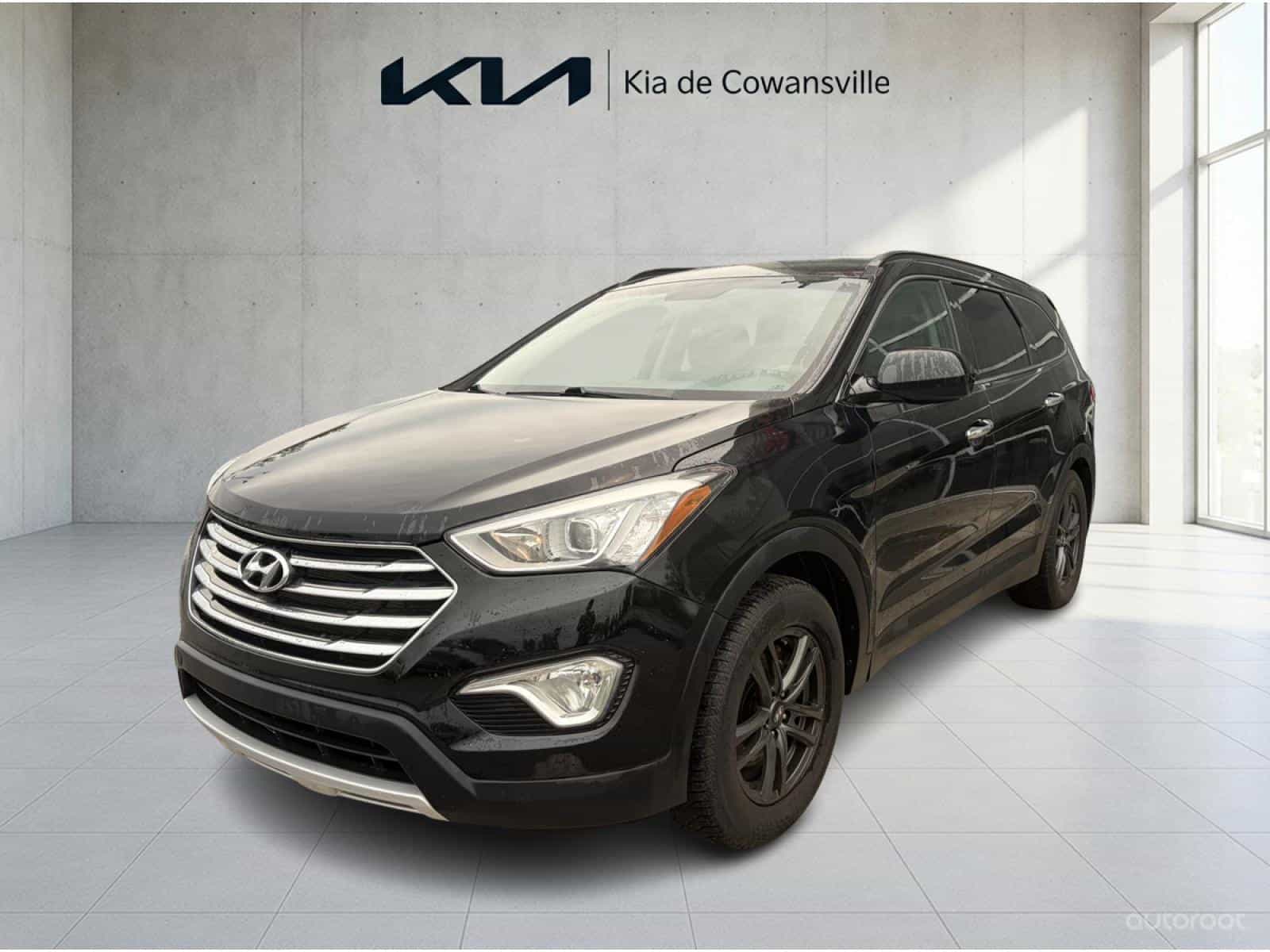 2015 Hyundai Santa Fe XL Base - Image 1