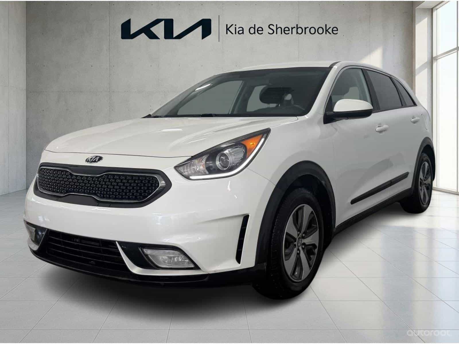 2017 Kia Niro L - Image 1