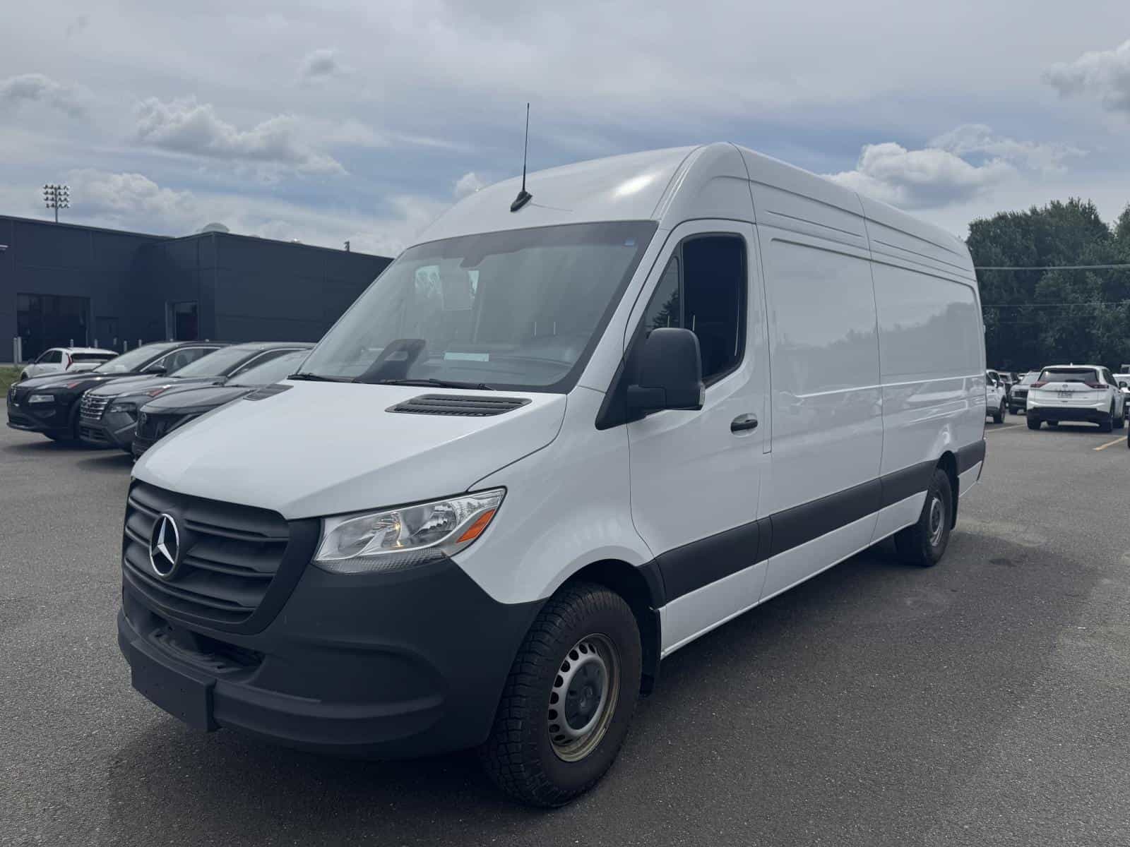 2025 Mercedes-Benz Sprinter 2500 High Roof - Image 1