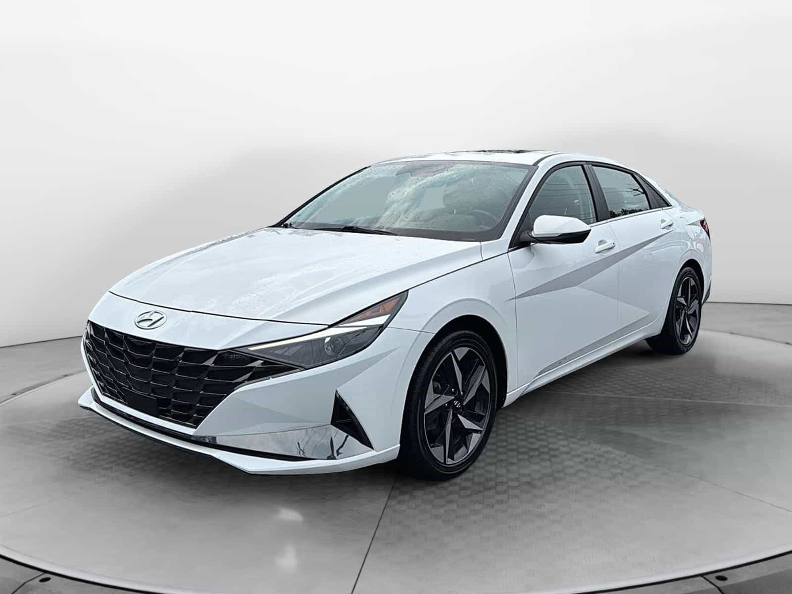 2023 Hyundai Elantra Hybrid Luxury - Image 1
