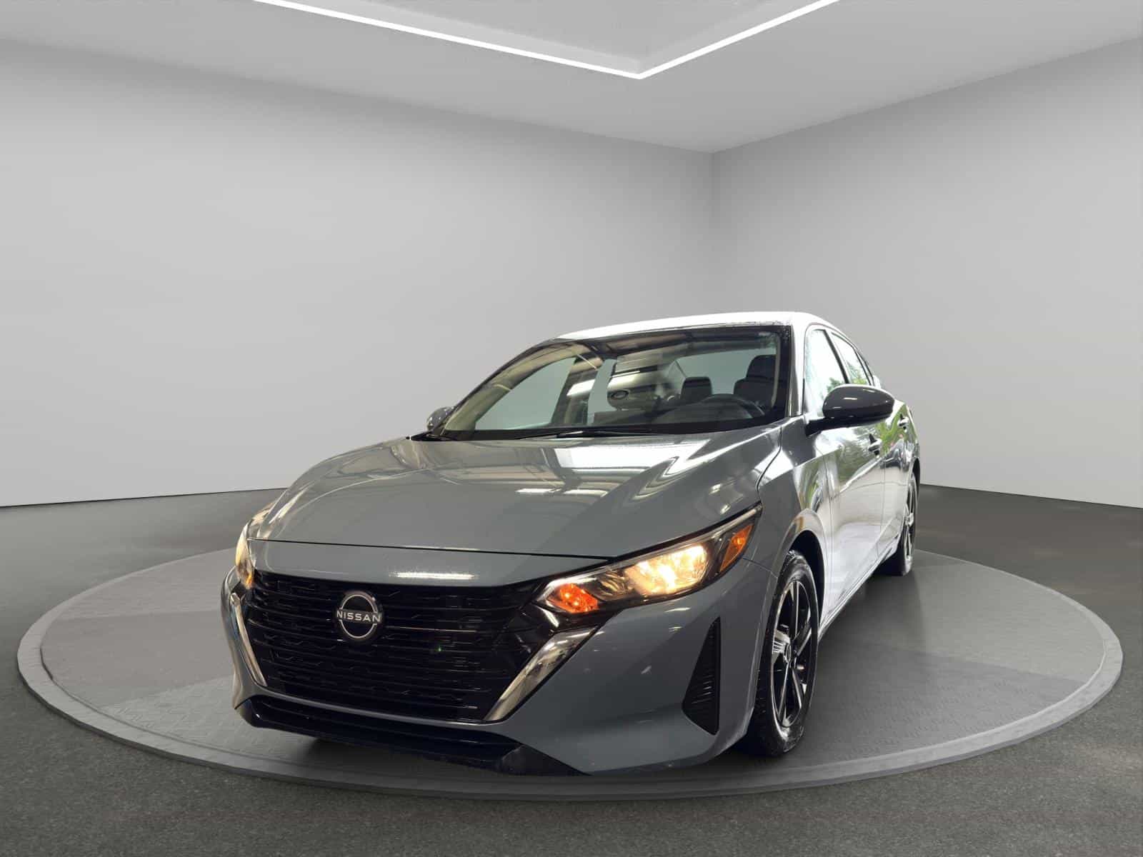 2024 Nissan Sentra SV - Image 1