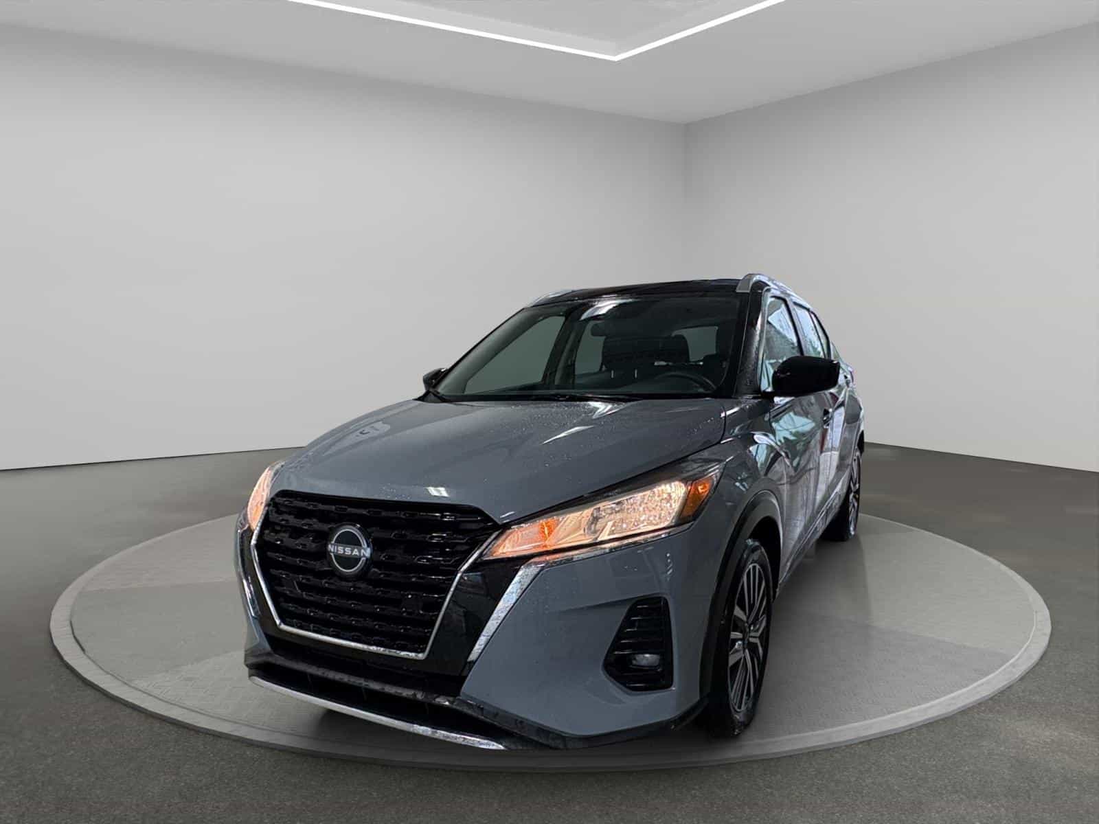 2024 Nissan Kicks SV - Image 1