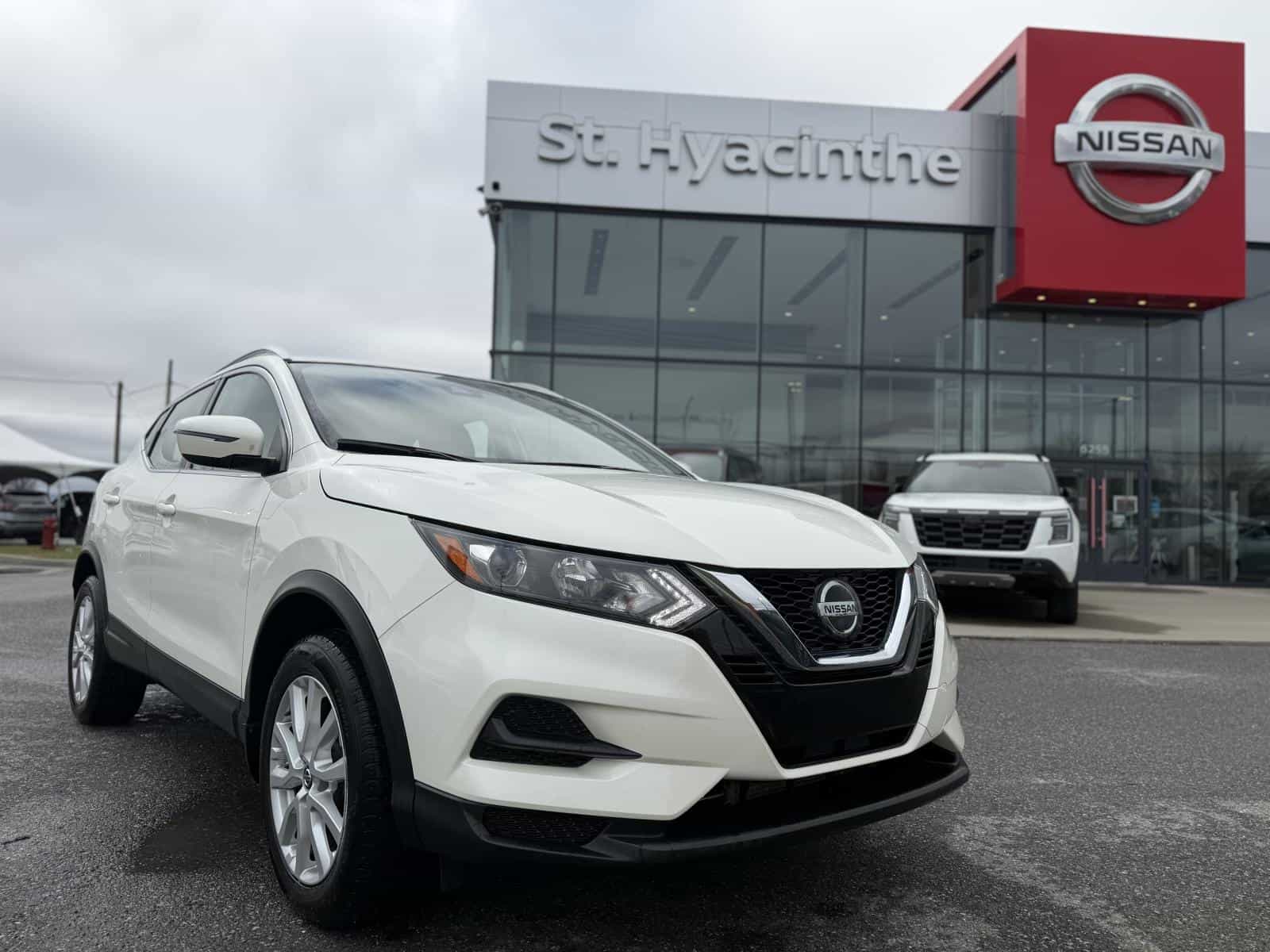 2023 Nissan Qashqai SV - Image 1