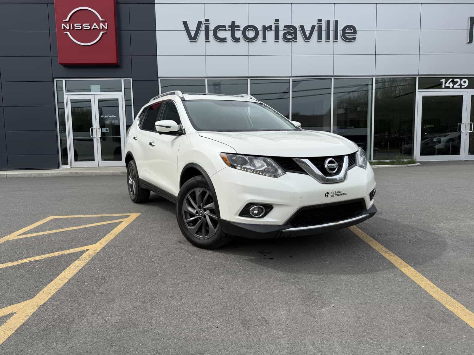 2016 Nissan Rogue SL - Image 1