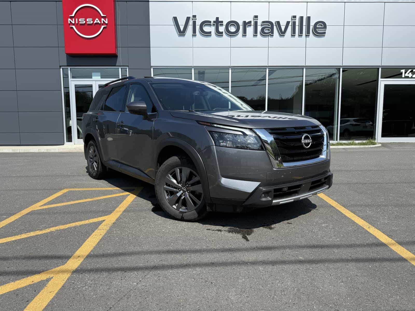 2024 Nissan Pathfinder SV - Image 1
