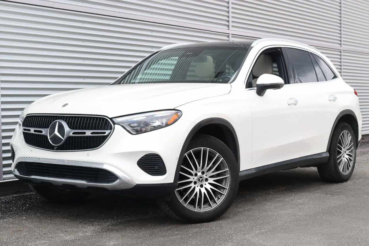 2023 Mercedes-Benz GLC GLC300 - Image 1