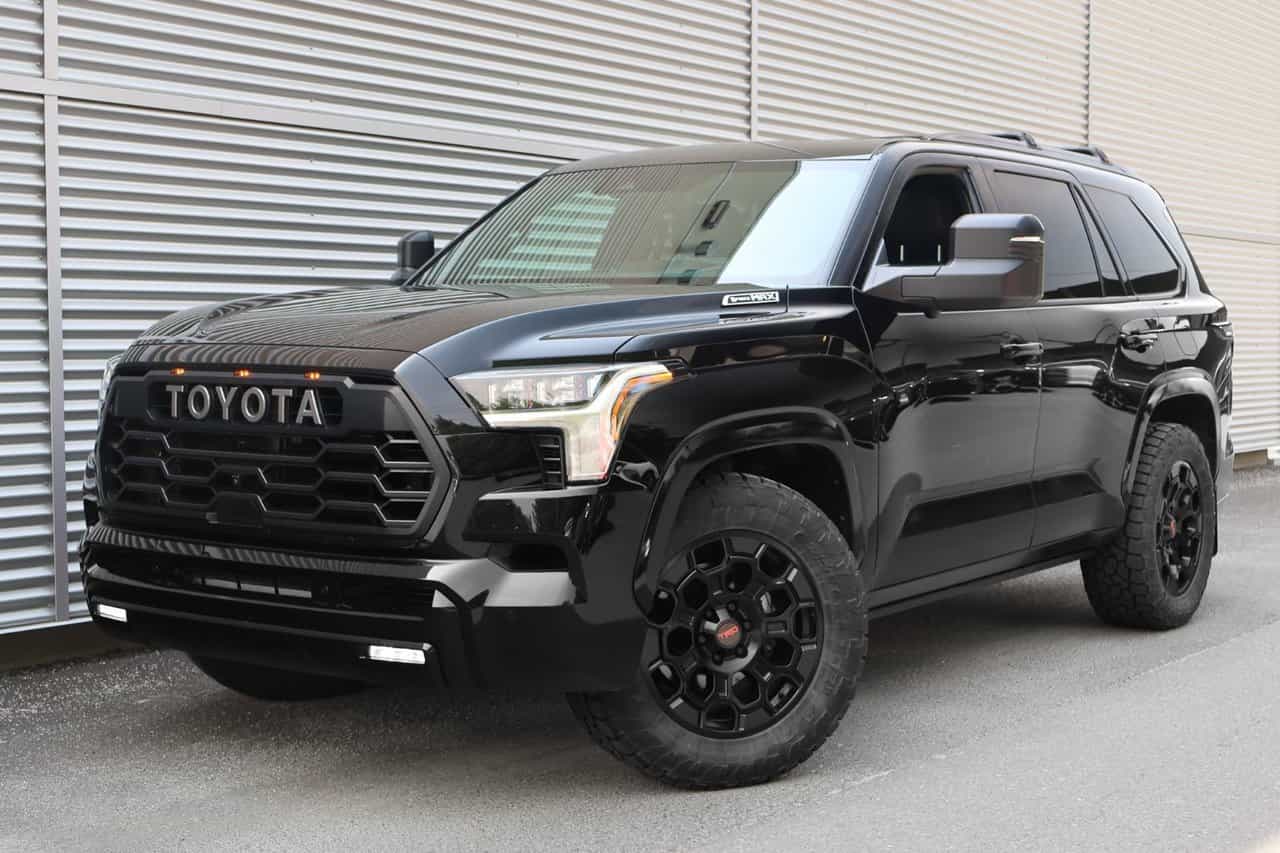 Image 1 Toyota Sequoia Platinum Sr5 2025