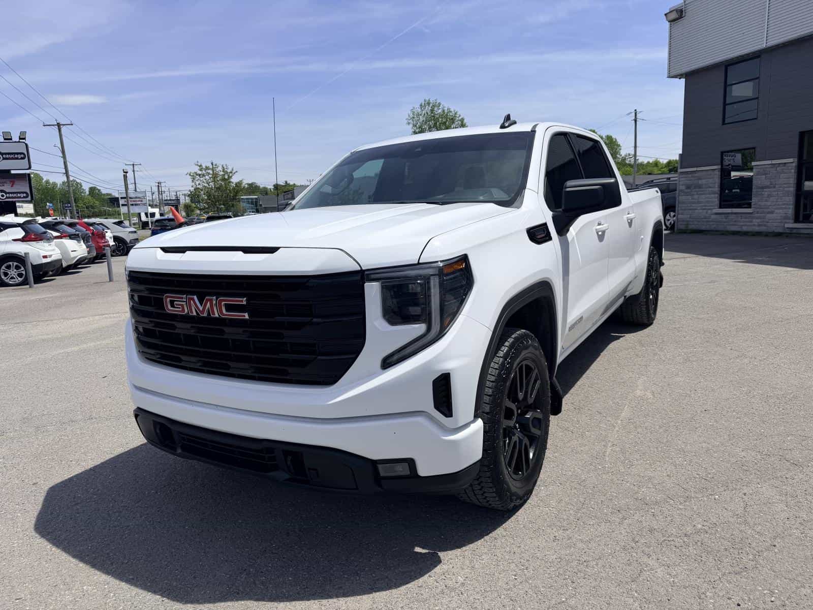 2024 GMC Sierra 1500 Elevation - Image 1