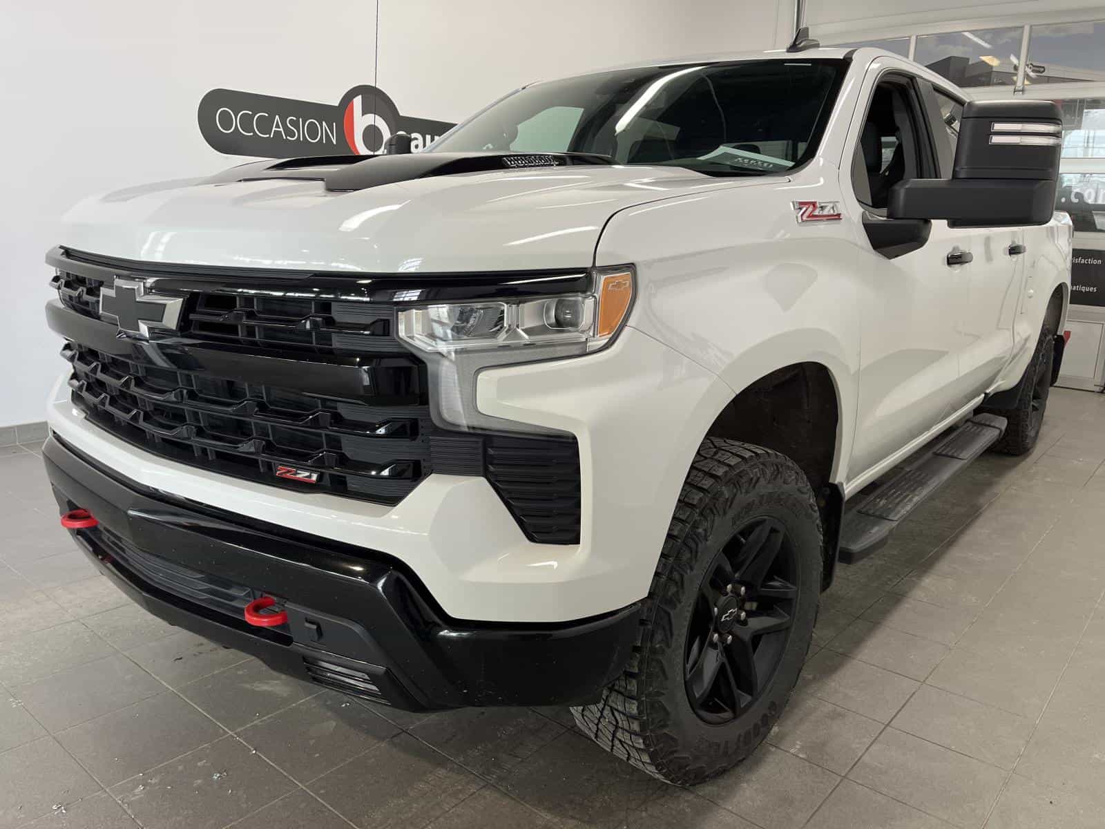 2024 Chevrolet Silverado 1500 LT Trail Boss - Image 1