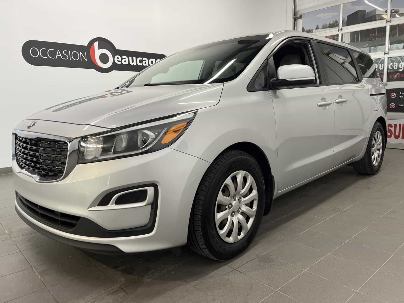 2019 Kia Sedona L - Image 1