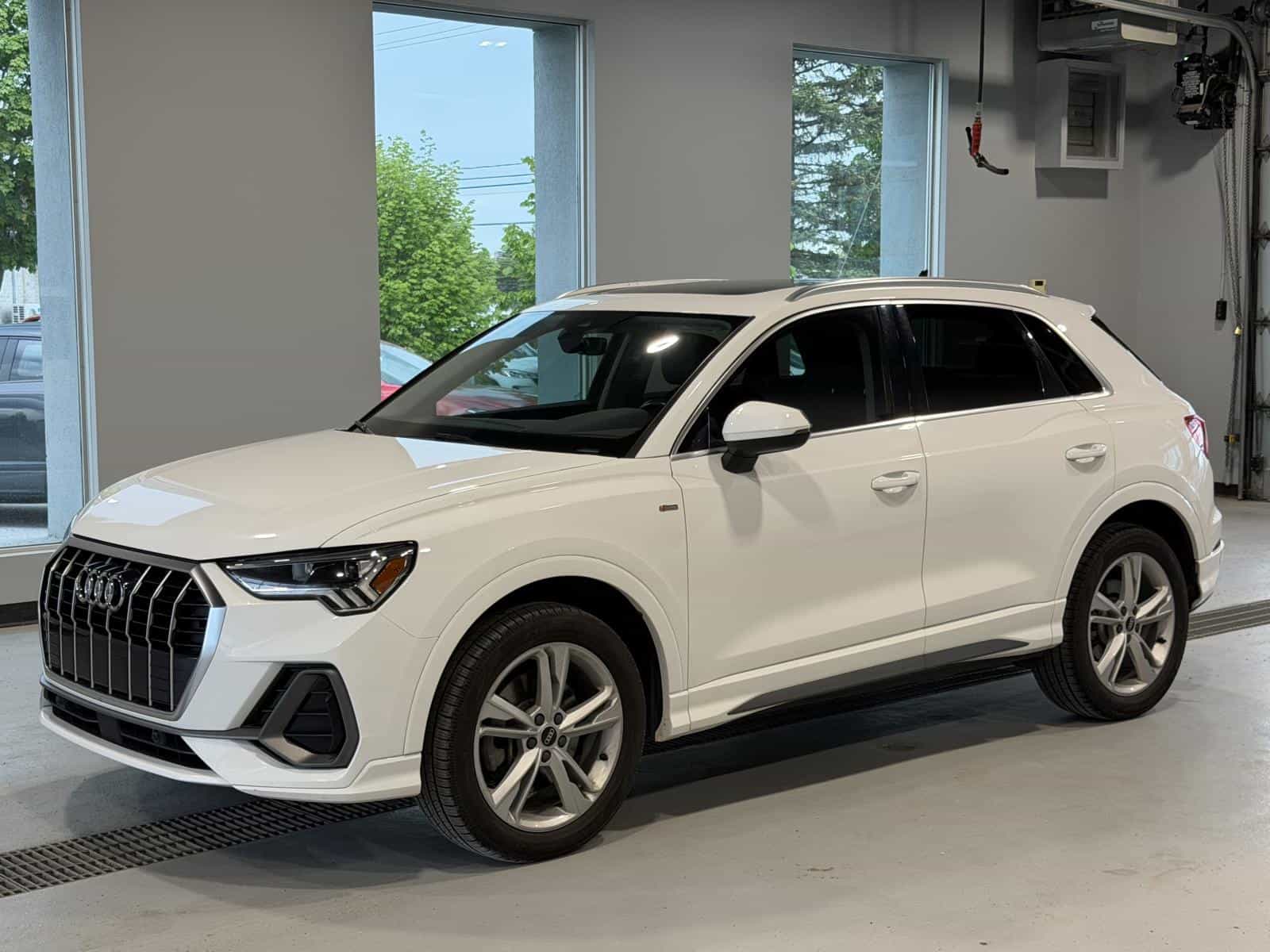 2021 Audi Q3 Progressiv 45 - Image 1