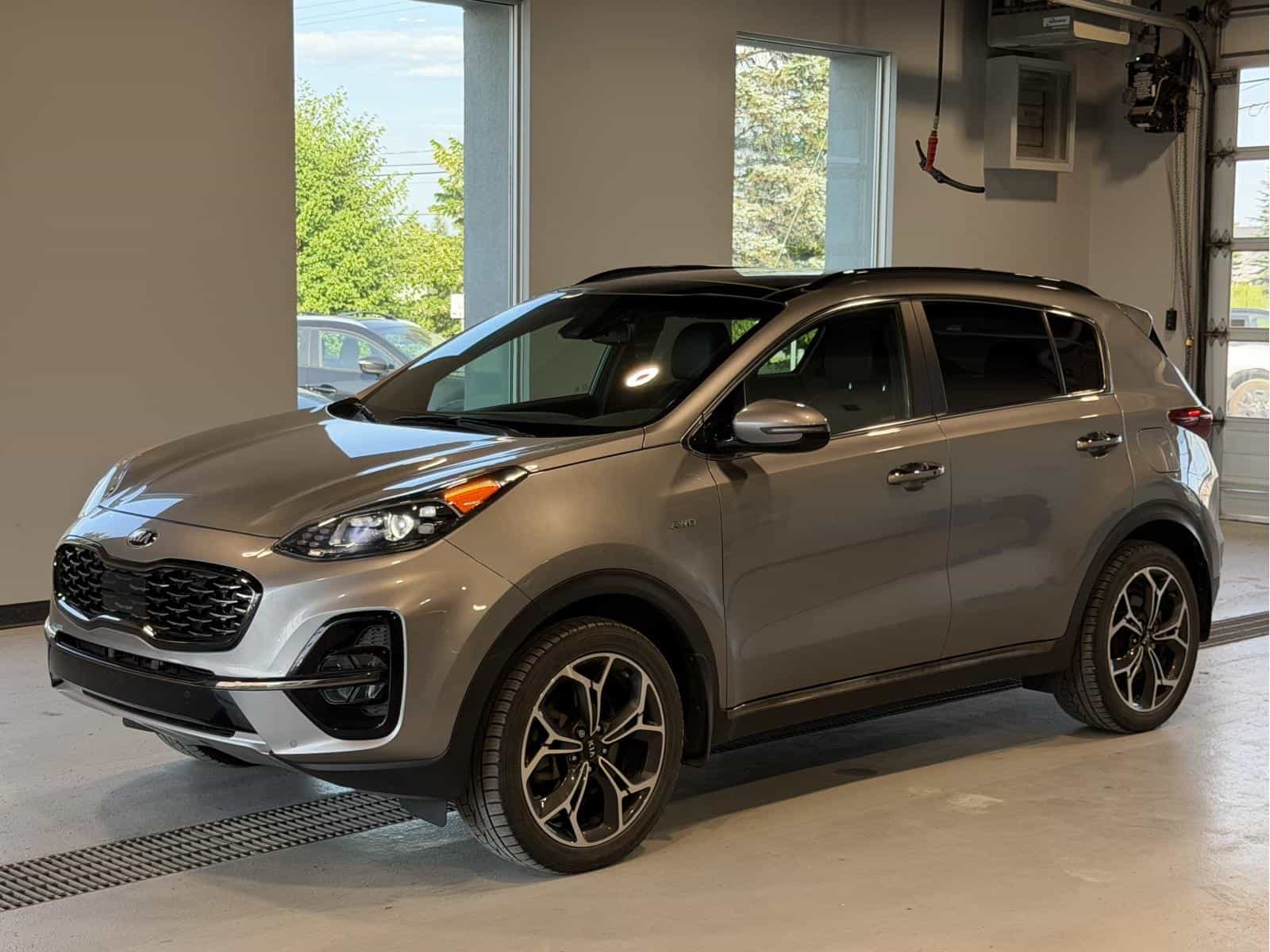 2020 Kia Sportage SX - Image 1