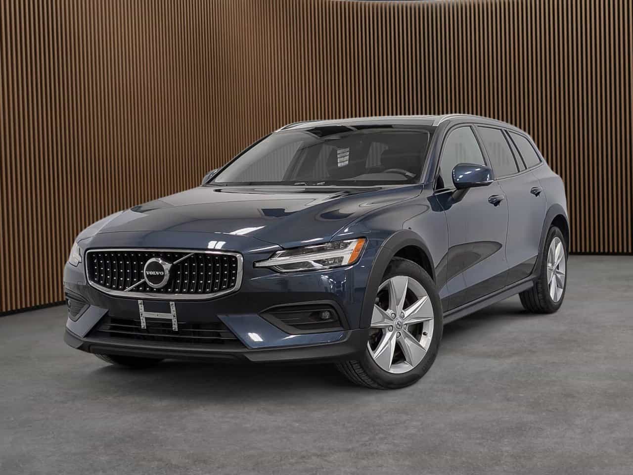 Image 1 Volvo V60 Cross Country B5 - CC Core 2024