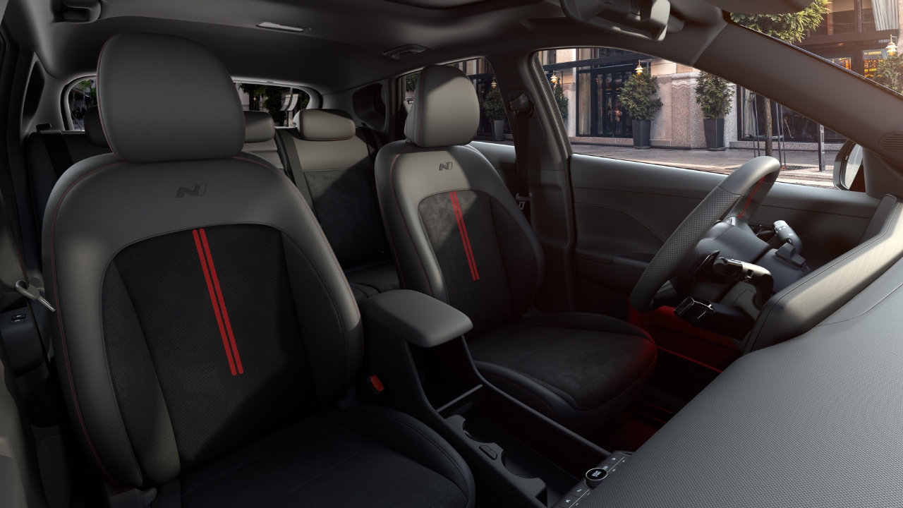 vue de l'habitacle d'une Hyundai Kona 2025